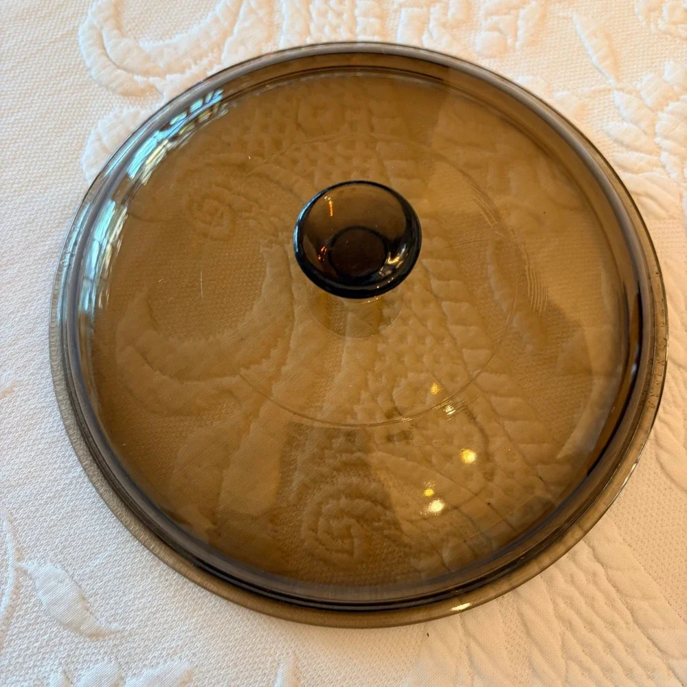 Pyrex Visions Amber Glass Casserole Dish with Lid 1.5L Round Baker 023 V-623-C